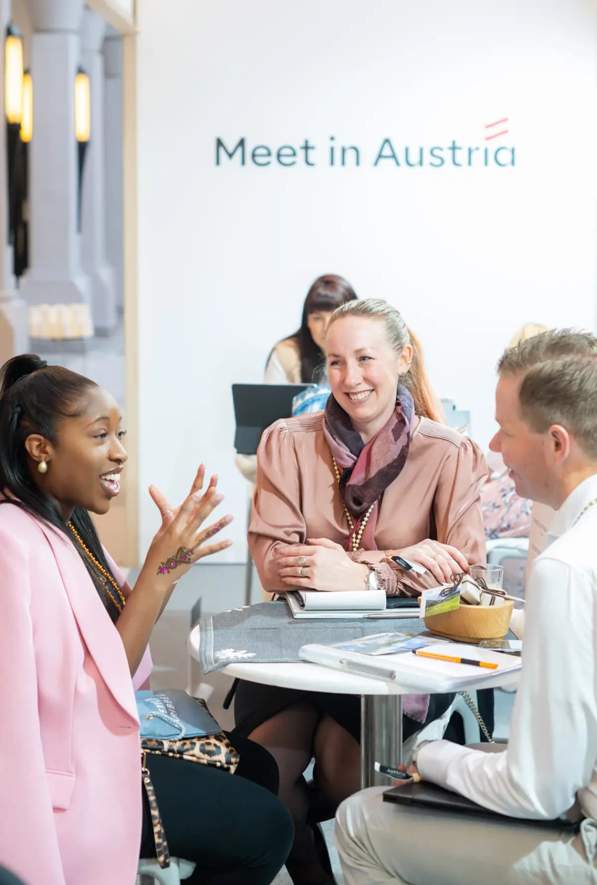 Delegates meeting on the M&I show floor